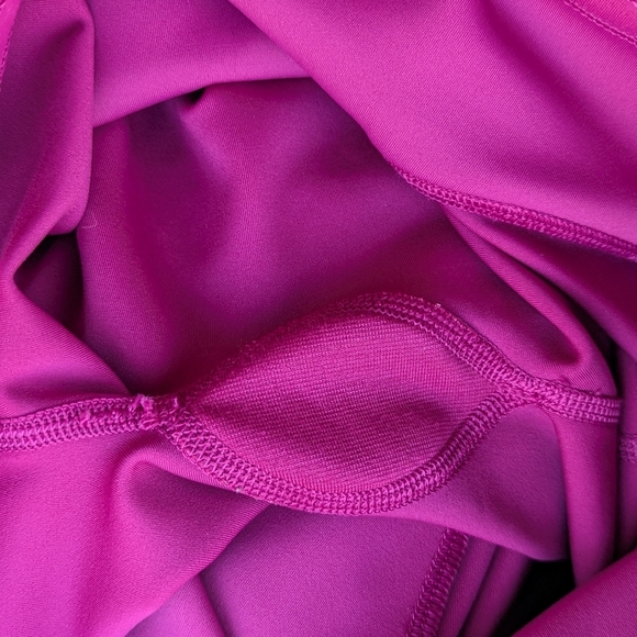 Lululemon Rain Repellent High-Rise Running Tight 28" Wild Berry Size 6 - Picture 7 of 9